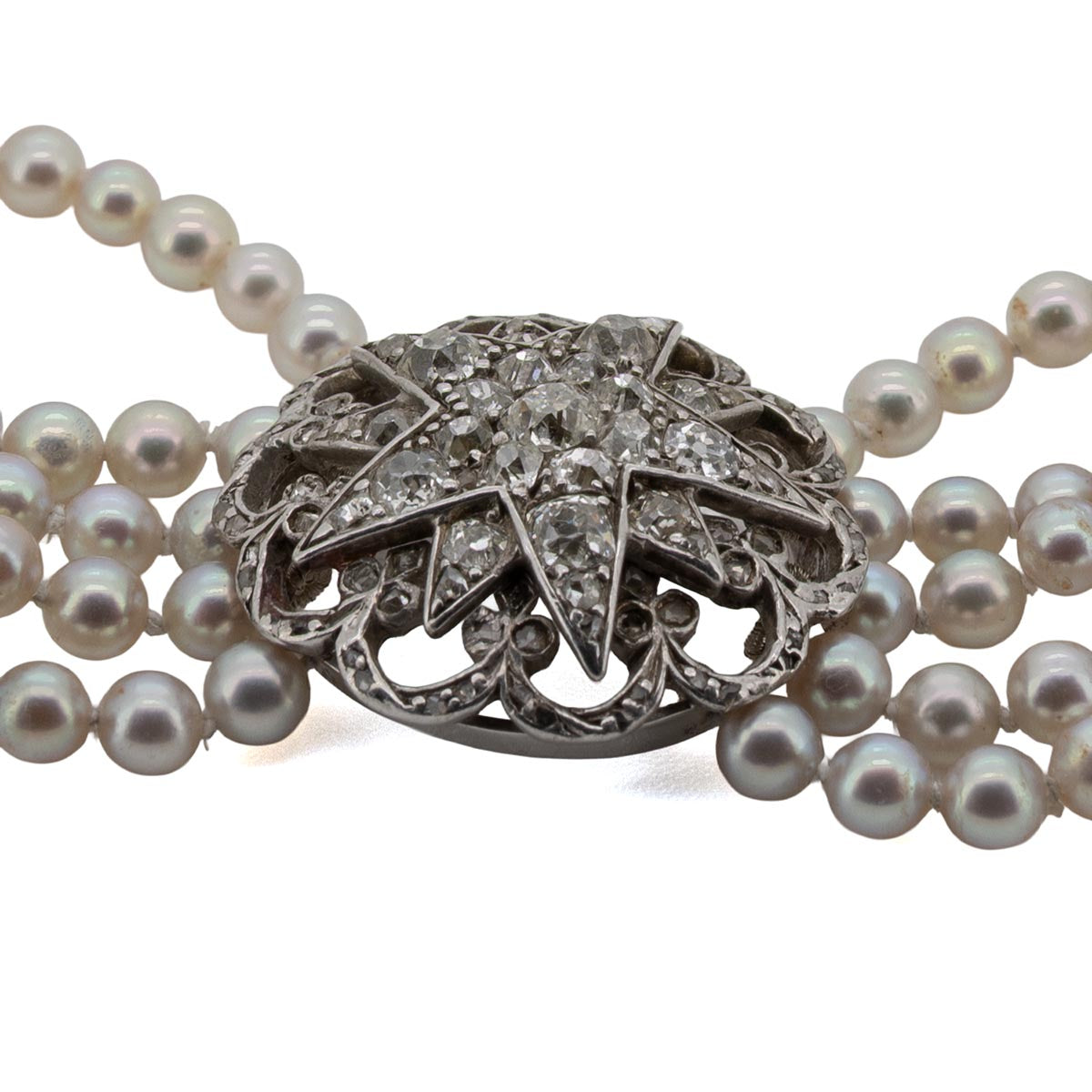 1092 Antike 5-reihige Art-Déco-Kropfkette aus Perlen und Diamanten, um 1930