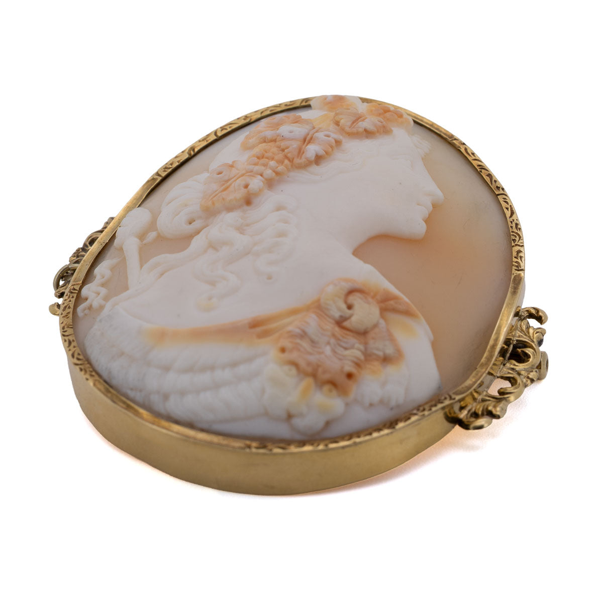 1098 Antike Kamee-Brosche „Flora“ – Muschel-Kamee in 585 Gold um 1840 (Biedermeier)