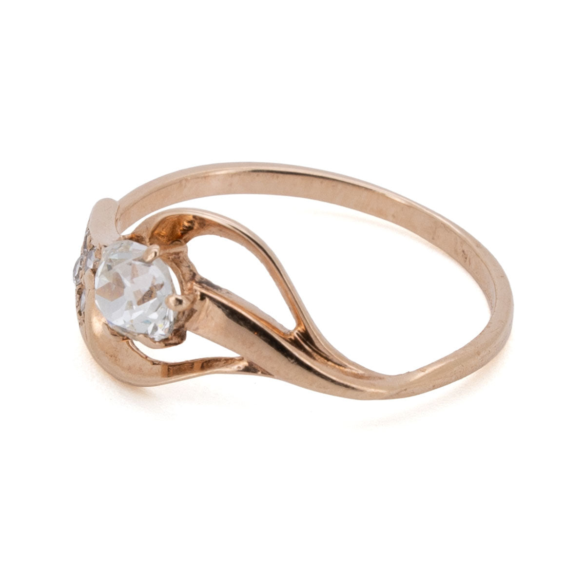 1120 – Jugendstil-Ring mit Diamanten – 585 Roségold, um 1900