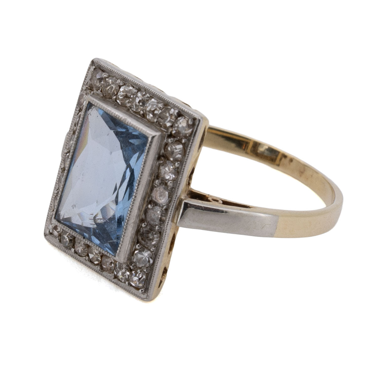 1123 – Art-Deco-Ring mit Aquamarin und Diamanten – 585 Gold & Platin, um 1930