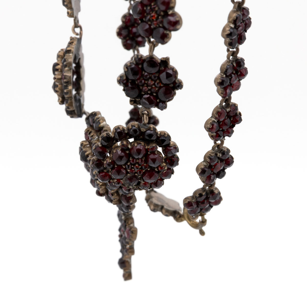 1095 Original böhmisches Granat-Collier um 1860 · Handarbeit · Tornback · 45 cm